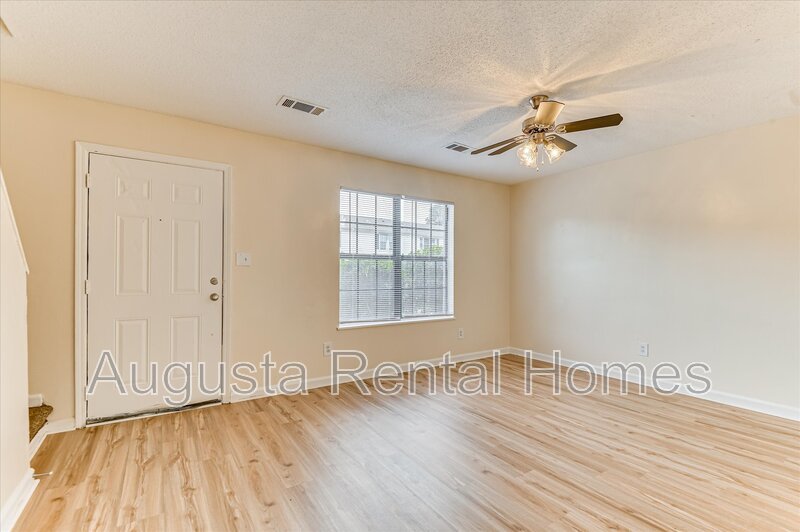 707 Cardinal Street property image