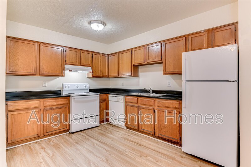 707 Cardinal Street property image