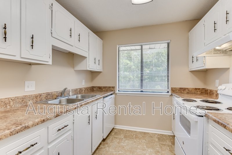 3510 Woodlake Road - D property image