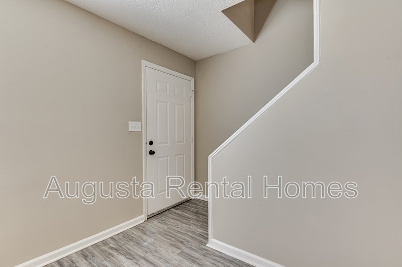 160 Chalet North Court property image