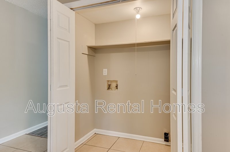 160 Chalet North Court property image