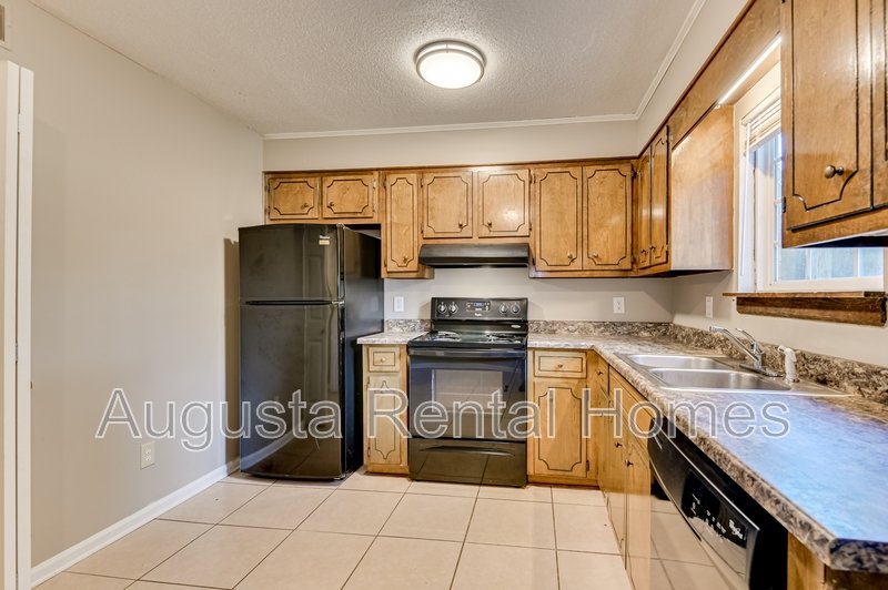 160 Chalet North Court property image