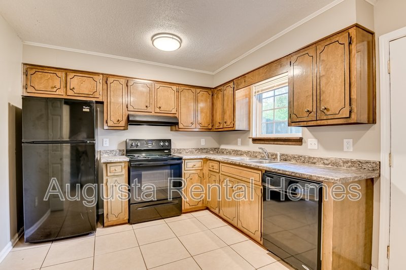 160 Chalet North Court property image