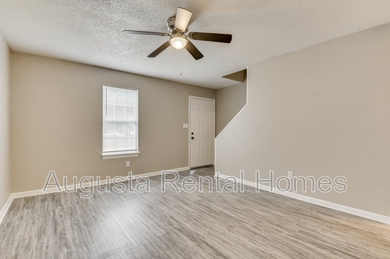 160 Chalet North Court property image