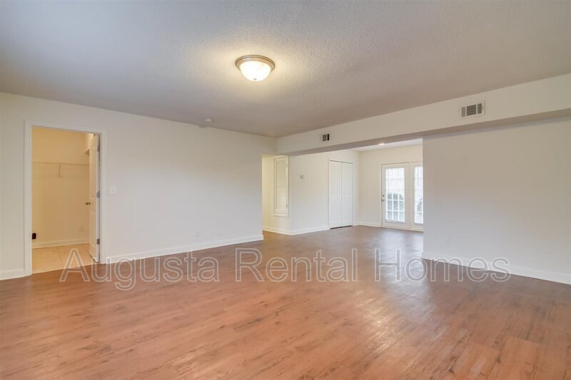 2905 Arrowhead Drive - F2 property image