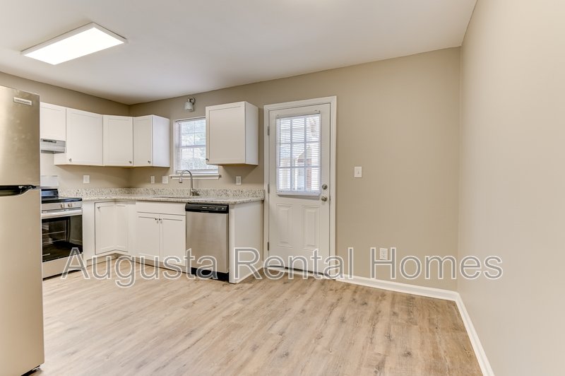 140 Chalet North Boulevard - 140 property image