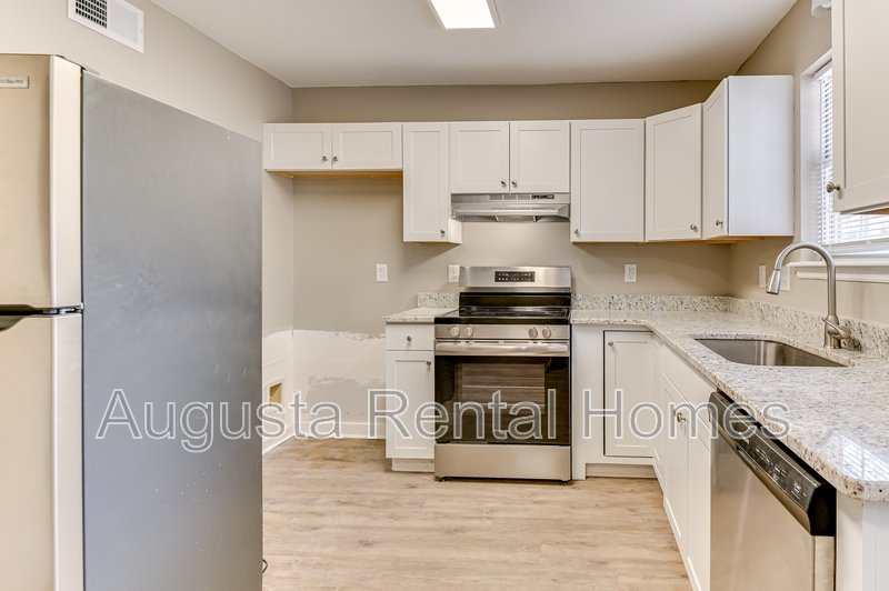 140 Chalet North Boulevard - 140 property image