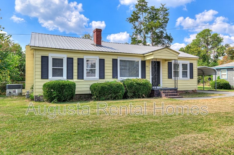 1927 Lionel Street property image