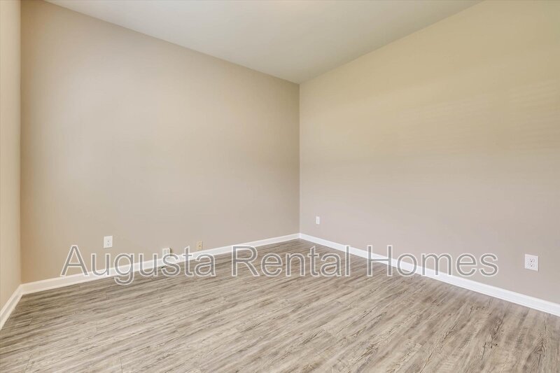 5054 Vine Lane property image