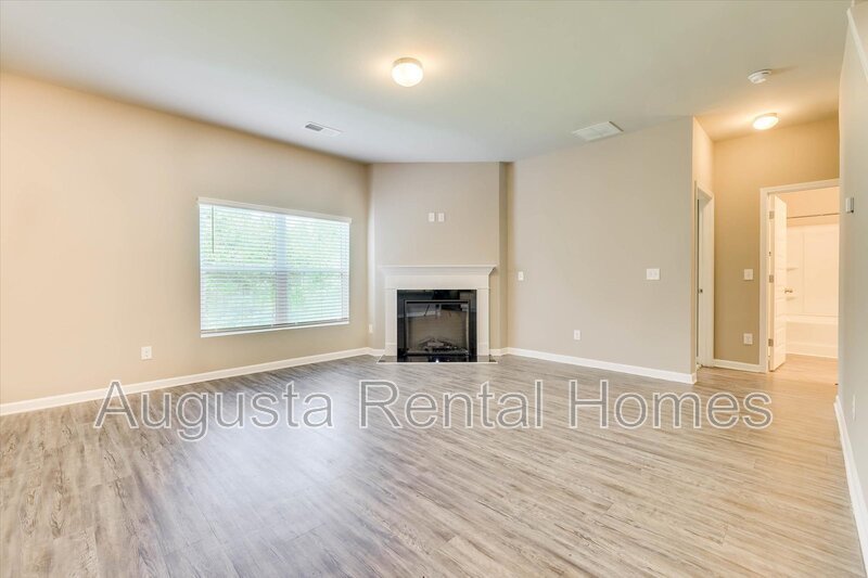 5054 Vine Lane property image