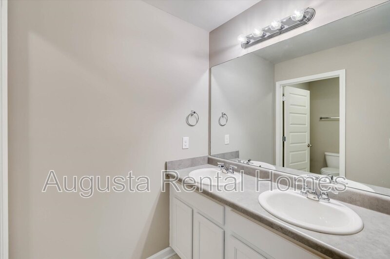 5054 Vine Lane property image