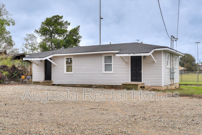 28 C2 Curry St property image