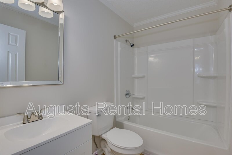 28 C2 Curry St property image