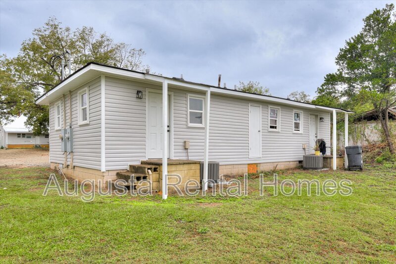 28 C2 Curry St property image