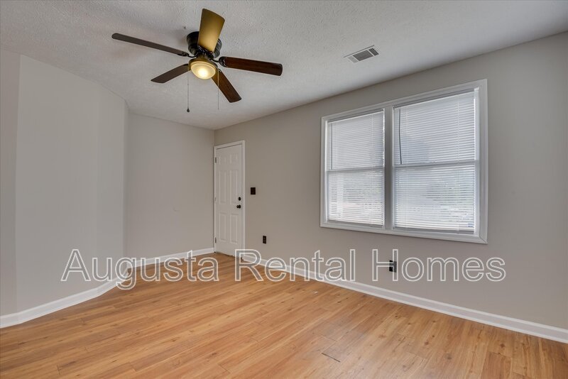 2003 Ryan Road property image