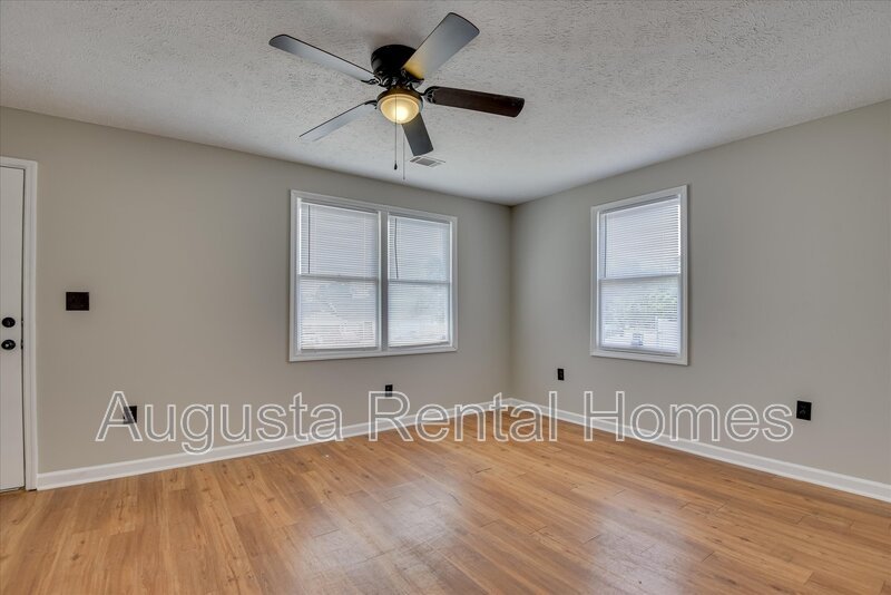 2003 Ryan Road property image