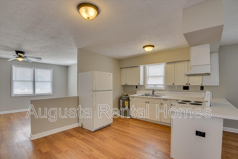 2003 Ryan Road property image