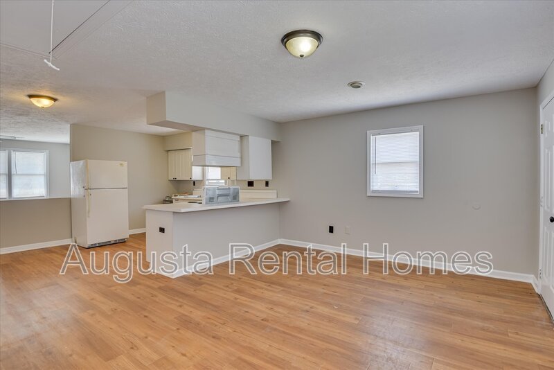 2003 Ryan Road property image