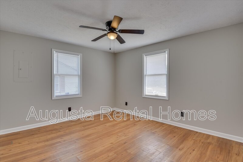 2003 Ryan Road property image