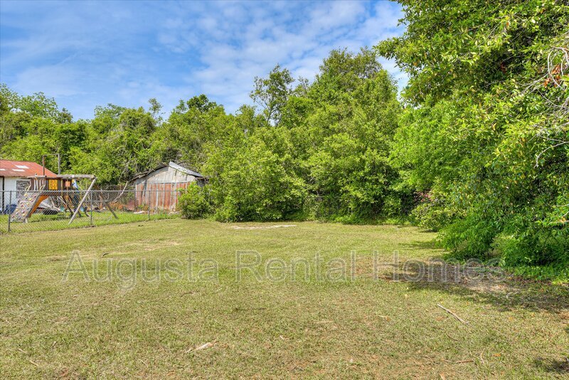 2003 Ryan Road property image