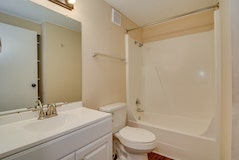 Oakwood Studio 1 bed 1 bath 11