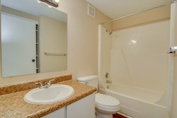 Oakwood Studio 1 bed 1 bath 11