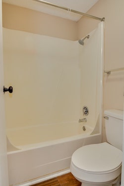 Oakwood Studio 1 bed 1 bath 8