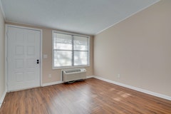 Oakwood Studio 4